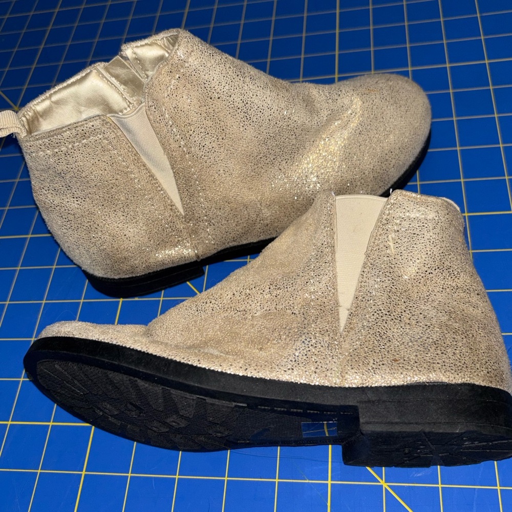 Stylish Kids Tan Boots with gold Giltter